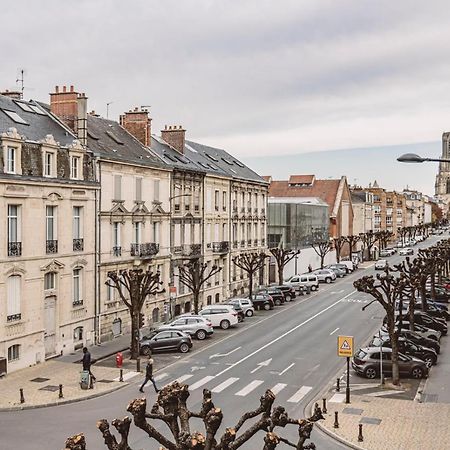 Le Mediterraneen, Face A La Cathedrale - 2D Lägenhet Reims Exteriör bild